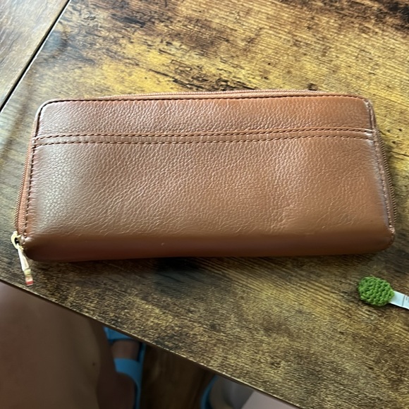 Michael Kors Zip Around Wallet - Picture 3 of 7